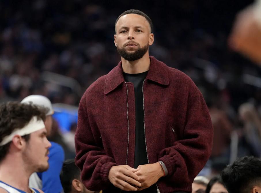 开云APP-库里：我现在依然沉浸在篮球的快乐中，短时间内不会考虑退役